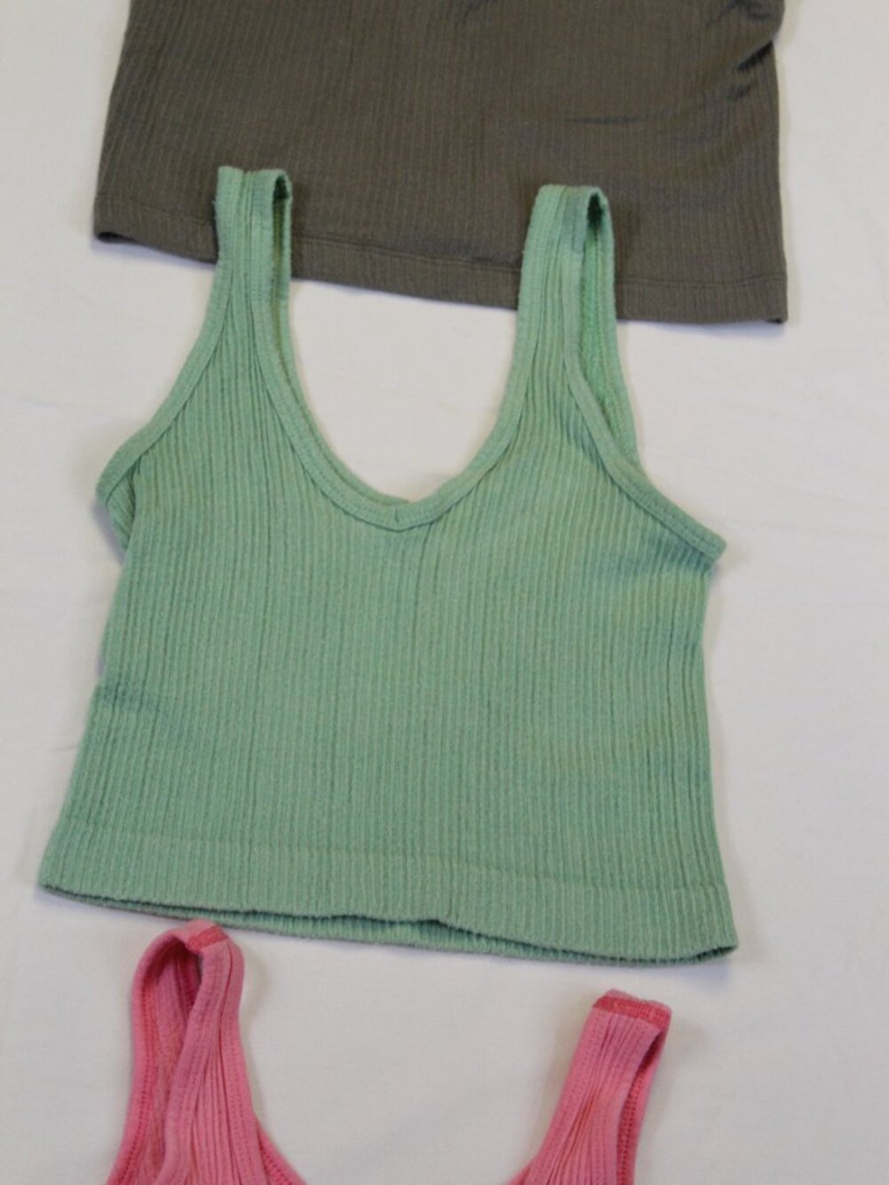 Out From Under UO Cropped Tank Bundle S Ribbed Y2K Green Pink Brown - Picture 3 of 10